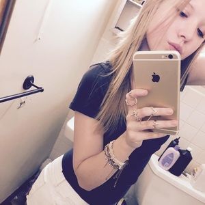 Meet your Posher, Krystal